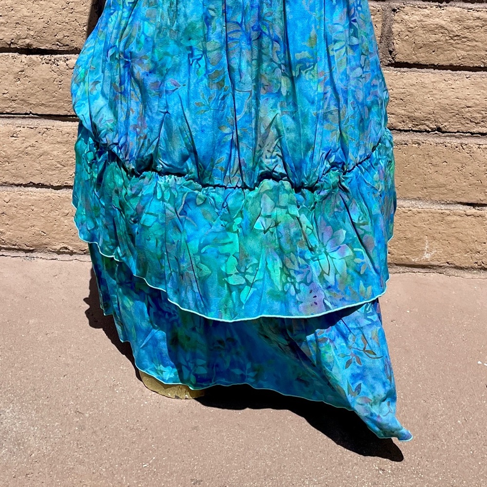 New From HAWAII Strapless Floral Batik RUFFLE DRESS Size Small - Picture 9 of 12